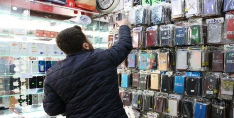 Koronavirüs cep telefonu piyasasını da vurdu