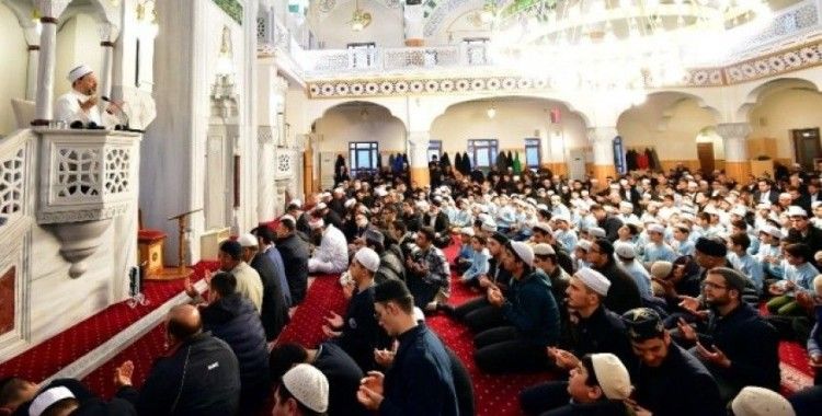 Diyanet İşleri Başkanı Prof. Dr. Erbaş şehitler için dua etti