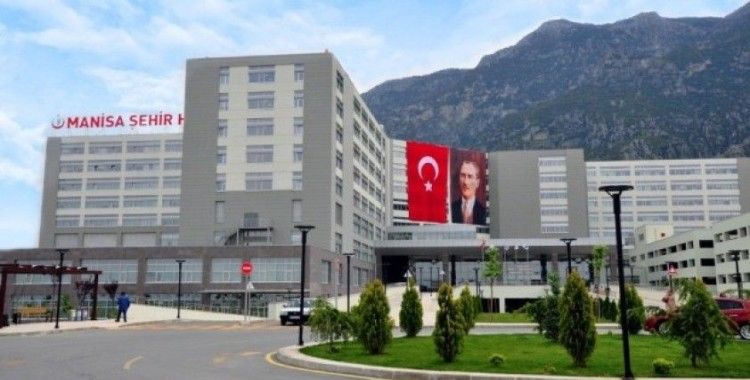 Manisa Şehir Hastanesinde ziyaret saatlerine koronavirüs düzenlemesi