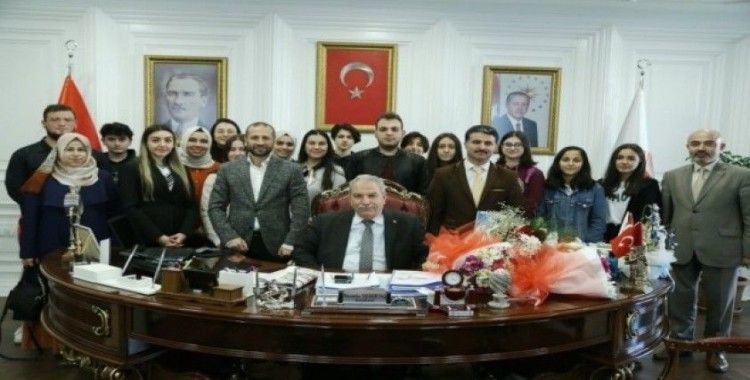 Başkan Demirtaş’tan dereceye giren öğrencilere tatil ve gezi sözü