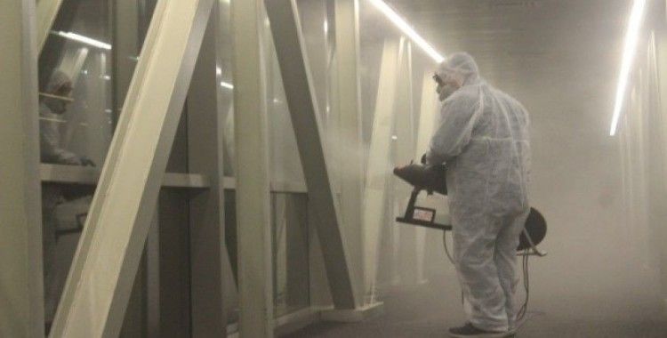 Sabiha Gökçen Havalimanı koronavirüse karşı dezenfekte edildi