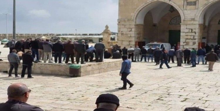 Kudüs’te korona salgını nedeniyle camiler kapatıldı