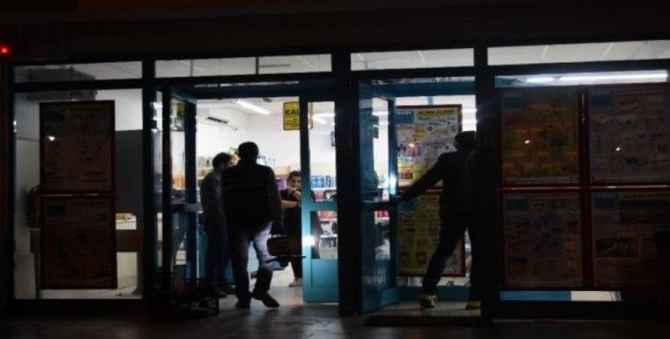 İzmir’de marketler zincirinde silahlı soygun
