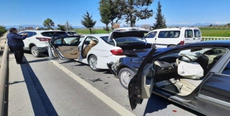 Antalya’da zincirleme trafik kazası