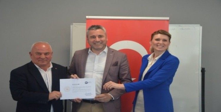 Gençlik ve Spor Bakanı Kasapoğlu adına kulüp başkanlarına sertifika verildi