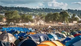 Koronavirüs dünyaca ünlü açık hava festivalini iptal ettirdi