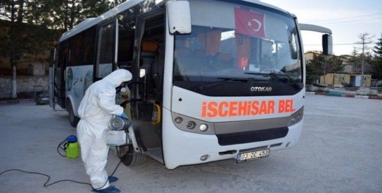 İscehisar Belediyesi toplu taşıma araçlarını dezenfekte etti