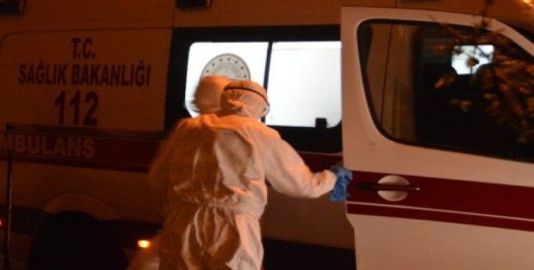 Beyoğlu’nda 4 kişilik aile “korona virüs” şüphesiyle hastaneye kaldırıldı