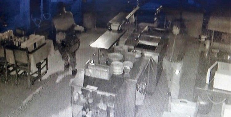 (ÖZEL) Antalya’da esnafı önce korona virüs, sonra hırsızlar vurdu