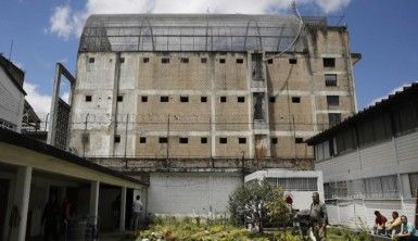 Kolombiya'da cezaevinde koronavirüs isyanı