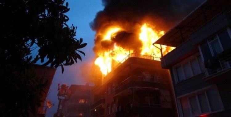 Samsun’da korkutan ev yangını