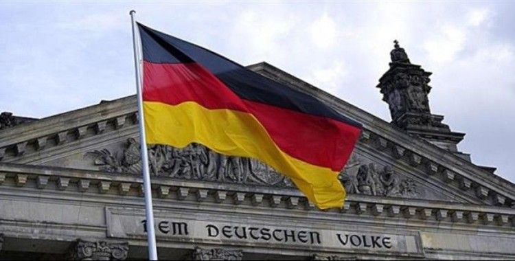 Almanya'da koronavirüse karşı hazırlanan ekonomik destek paketi onaylandı