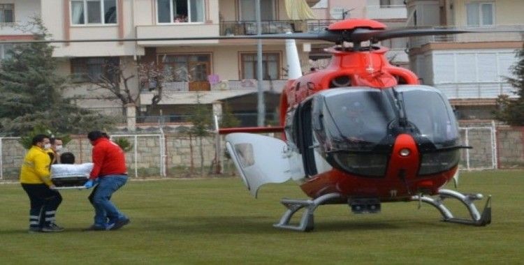 Kalp krizi geçiren vatandaşa hava ambulansı yetişti