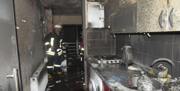 Burdur’da öğrenci evinde çıkan yangın korkuttu