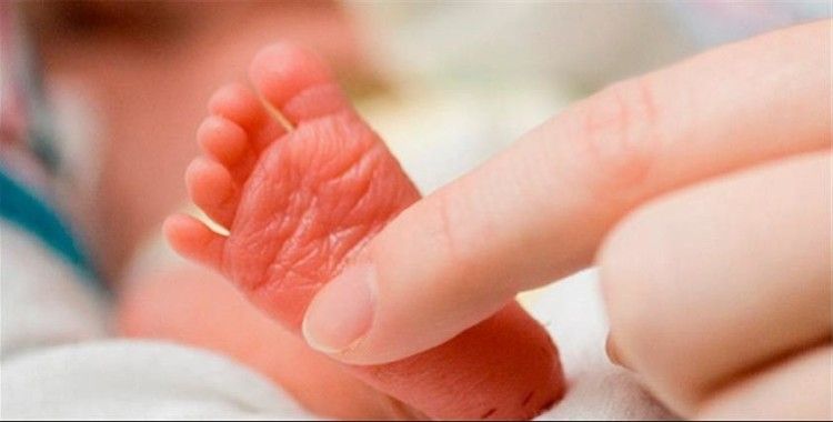 İran'da yeni doğan bir bebekte koronavirüse rastlandı