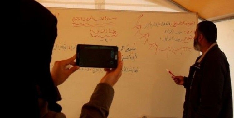 İdlib’de uzaktan eğitim başladı