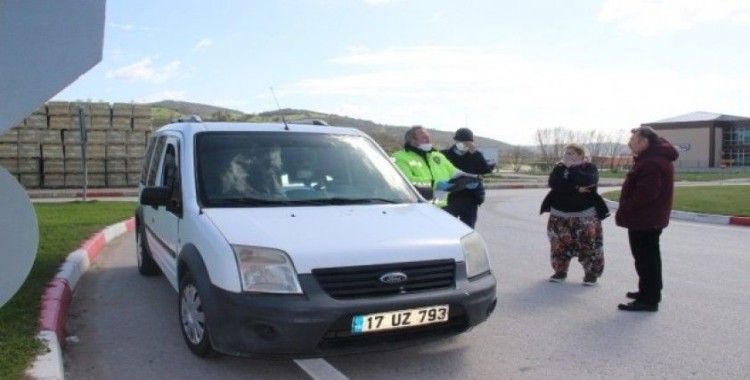 Çan’da köy minibüsü yolcularına 392 lira ceza kesildi