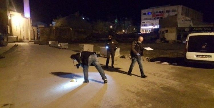 Karaman’da tüfekle üzerine ateş edilen bir kişi, son anda yere yatarak canını kurtardı