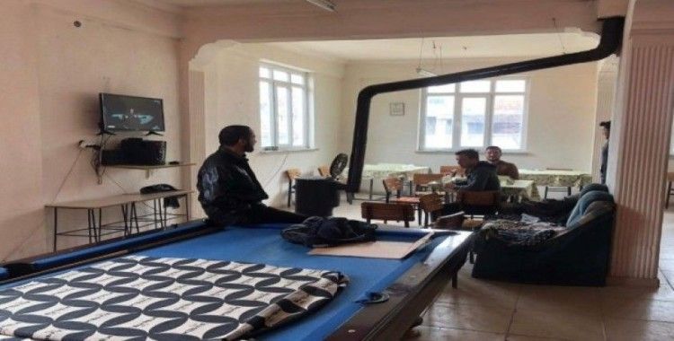 Pamukkale’de korona tedbirlerine uymayan 6 işyeri ve 138 kişiye ceza yağdı