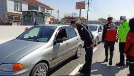 Polislere uygulama noktasında sürpriz yaptı