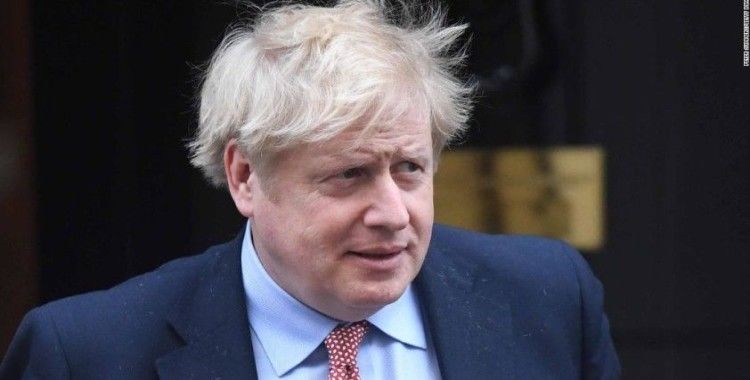 Boris Johnson iyileşiyor