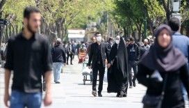 İran'da Kovid-19 nedeniyle ölenlerin sayısı 5 bin 650'ye yükseldi