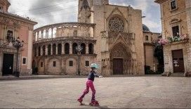 İspanya'da çocuklara 40 gün sonra sokağa çıkma izni