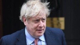 Boris Johnson'dan sağlık çalışanlarına alkışlı destek