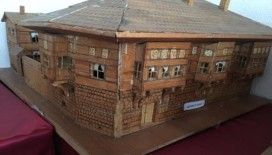 Osmaneli tarihine ışık tutan Ulvi Erbaş’ın eserleri belediye müzesinde sergileniyor