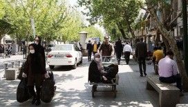 İran'da berberler ve kuaförler açıldı