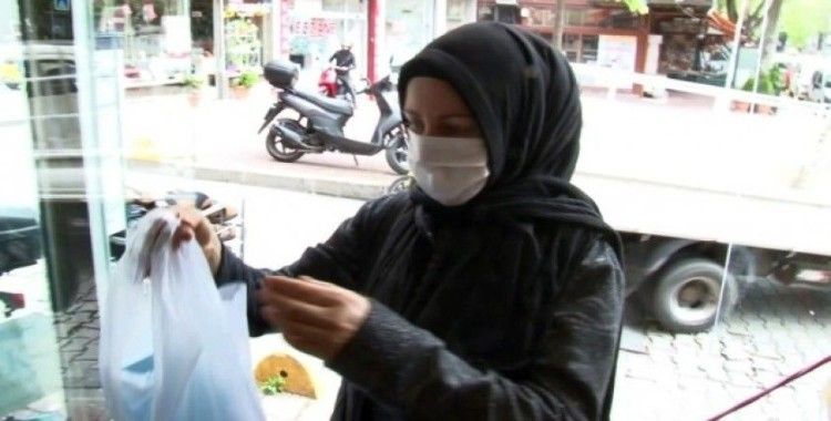 İstanbul’da 1 liralık maske satışı başladı