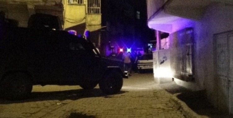 Diyarbakır’da 2 aile arasında yaşanan çatışmalar devam ediyor: 2 ölü, 7 yaralı
