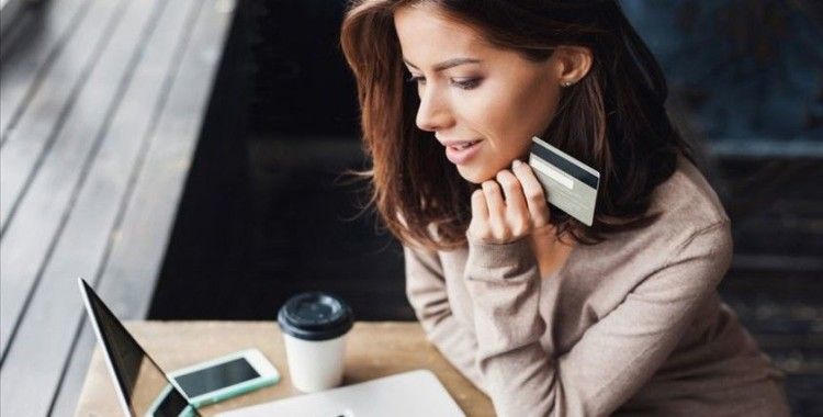 3 milyonu aşkın kredi kartıyla ilk kez online alışveriş yapıldı