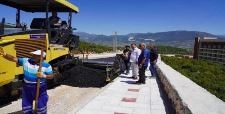 Milas’ın yeni hastane yolunda sıcak asfalt çalışmaları tamamlandı