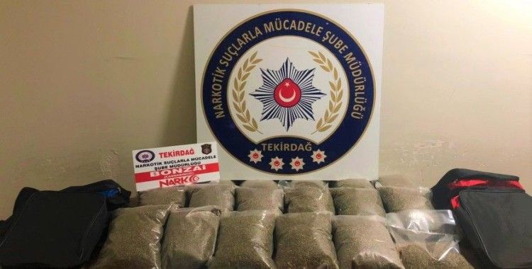 İstanbul'dan getirdiği 13 kilogram bonzai ele geçirildi
