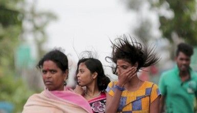 Hindistan ve Bangladeş'te 3 milyon kişi tahliye ediliyor