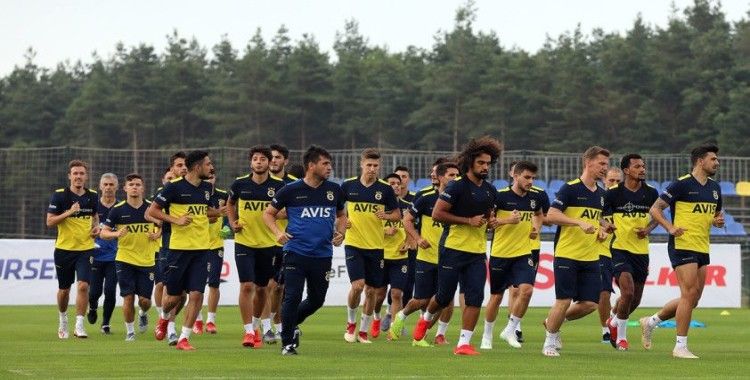 Fenerbahçe antrenmanlara başladı