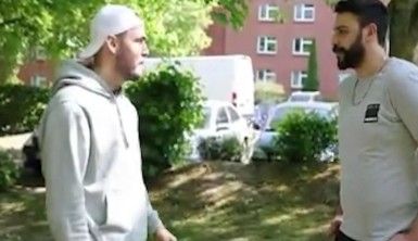 Almanya'da polis maske takmadı diye Türk gencin burnunu kırdı