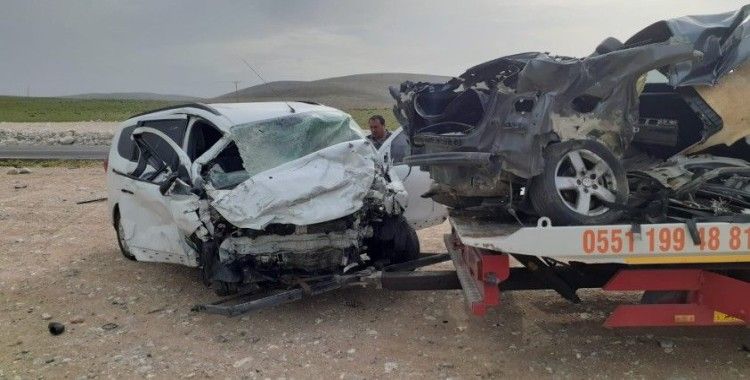 Konya'da iki otomobil çarpıştı: 2 yaralı