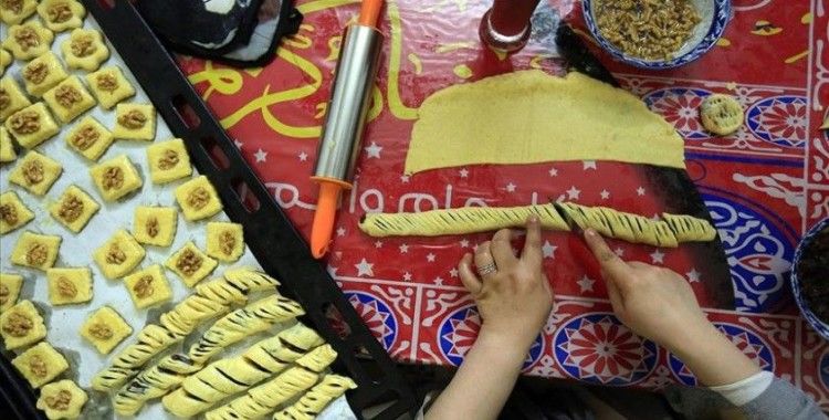 Irak'ta bayramın vazgeçilmez tadı 'kileçe' geleneği sürüyor