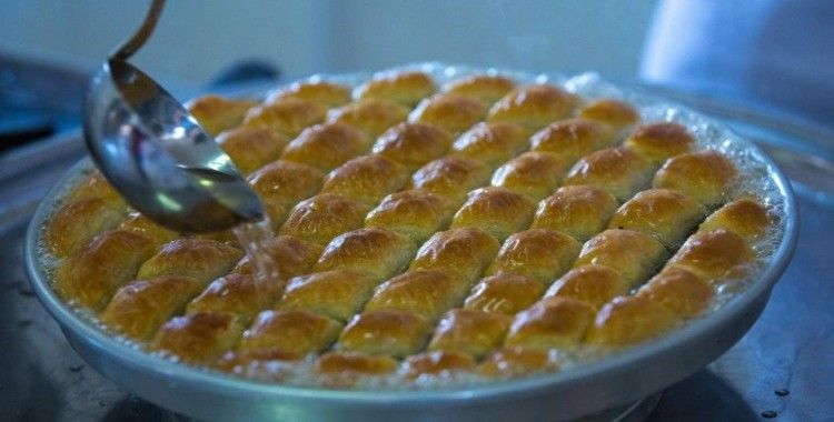 Diyabet hastalarına 'bayramda şerbetli tatlılardan uzak durun' uyarısı