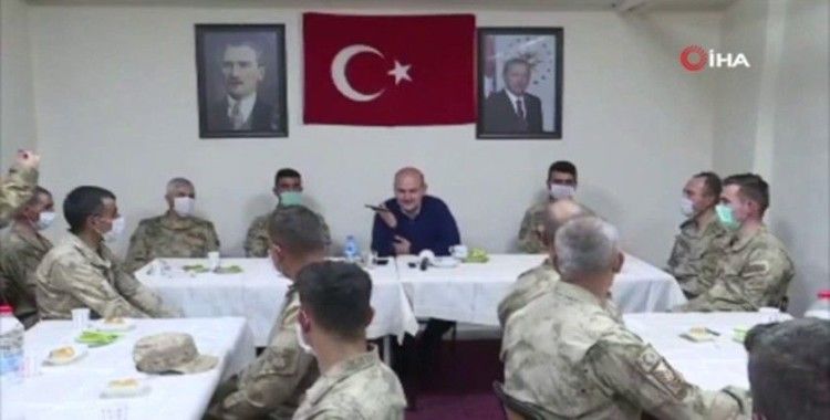 Cumhurbaşkanı Erdoğan, Hakkari İkiyaka Dağları’ndaki askerlerin bayramını tebrik etti