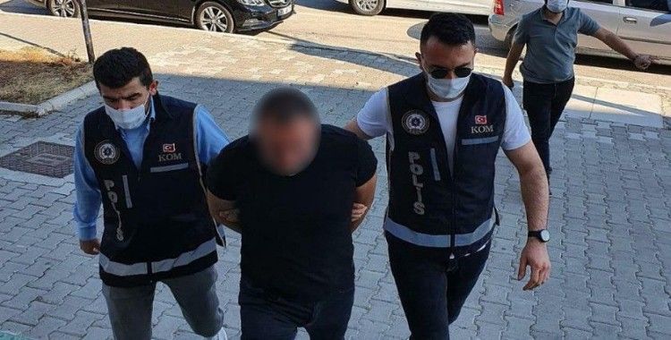 Çeşme'de 2 kişiyi yaralayan avukat tutuklandı