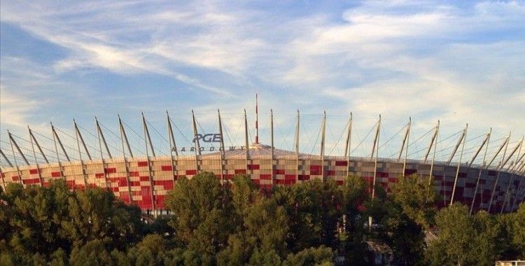 Polonya Futbol Federasyonundan 'maçlar seyircili oynansın' talebi
