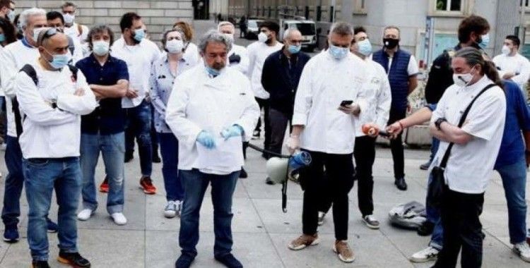 İspanya'da Michelin yıldızlı şefler protesto gösterisi düzenledi: Bizi de duyun