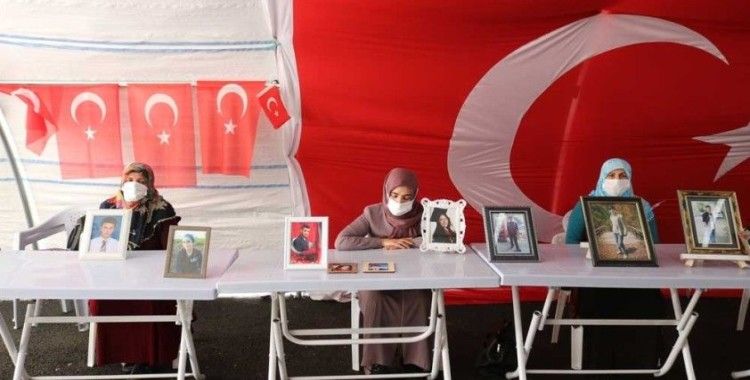 HDP önündeki ailelerin evlat nöbeti 270'inci gününde