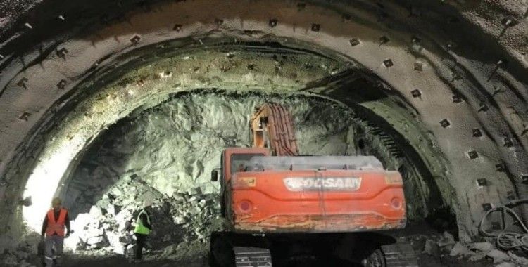 Cumhurbaşkanı Erdoğan talimat verdi, Mithatpaşa tünellerinde sona yaklaşıldı