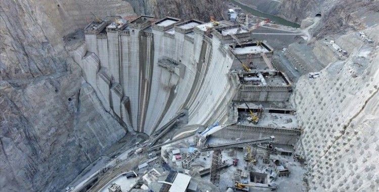 Yusufeli Barajı'nda beton gövdenin yüzde 75'i tamamlanıyor