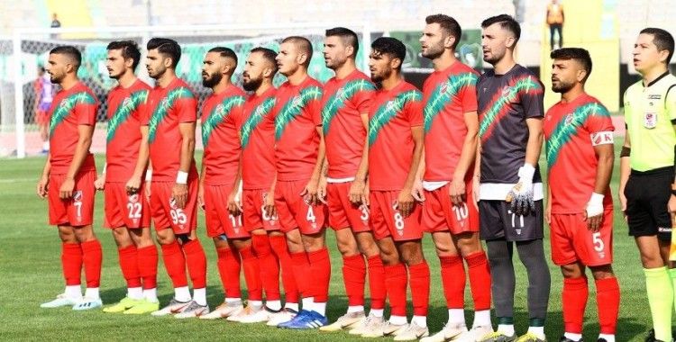 Karşıyaka'nın 1 futbolcusunda koronavirüs çıktı