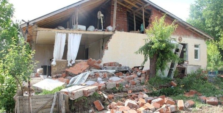 Bingöl depreminin ardından 247 artçı meydana geldi